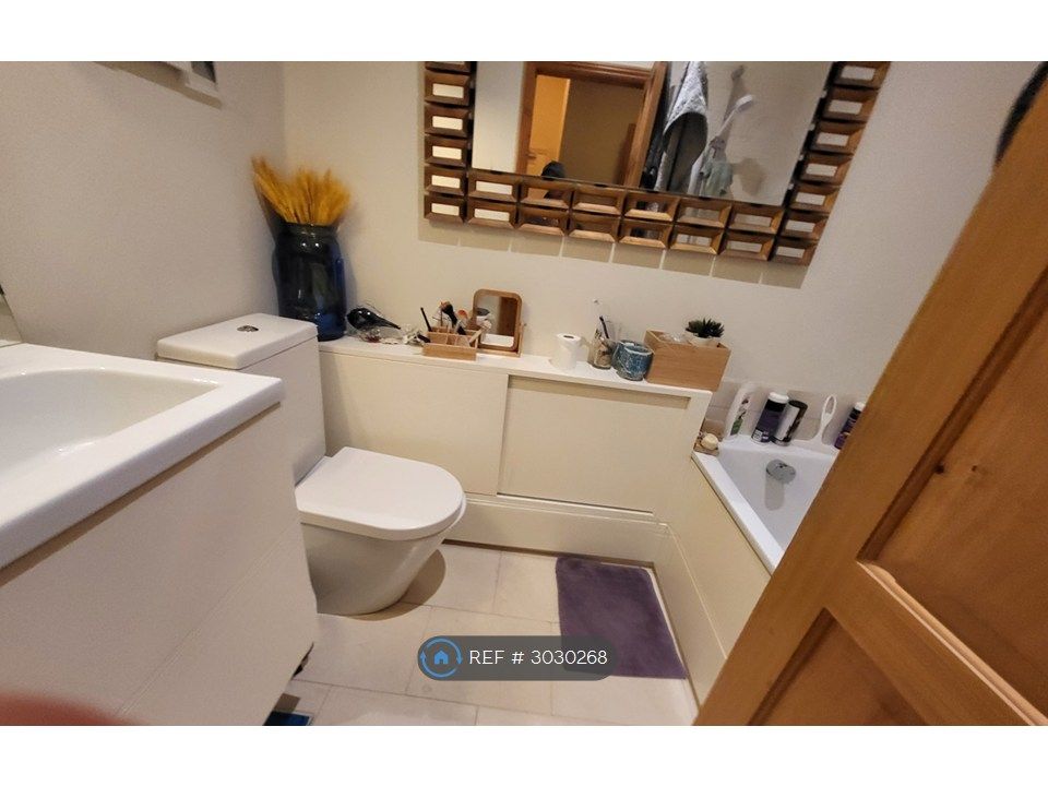 Property photo 2 of 4 Bathroom