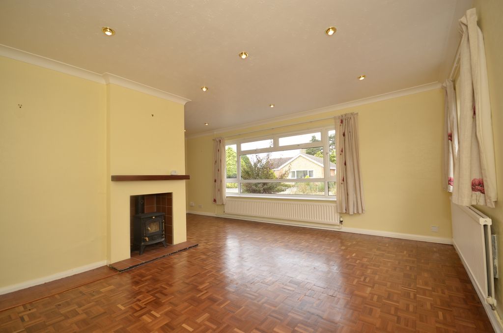 Property photo 2 of 8
