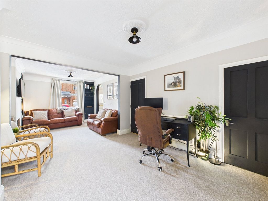 Property photo 3 of 15 Picture No. 03