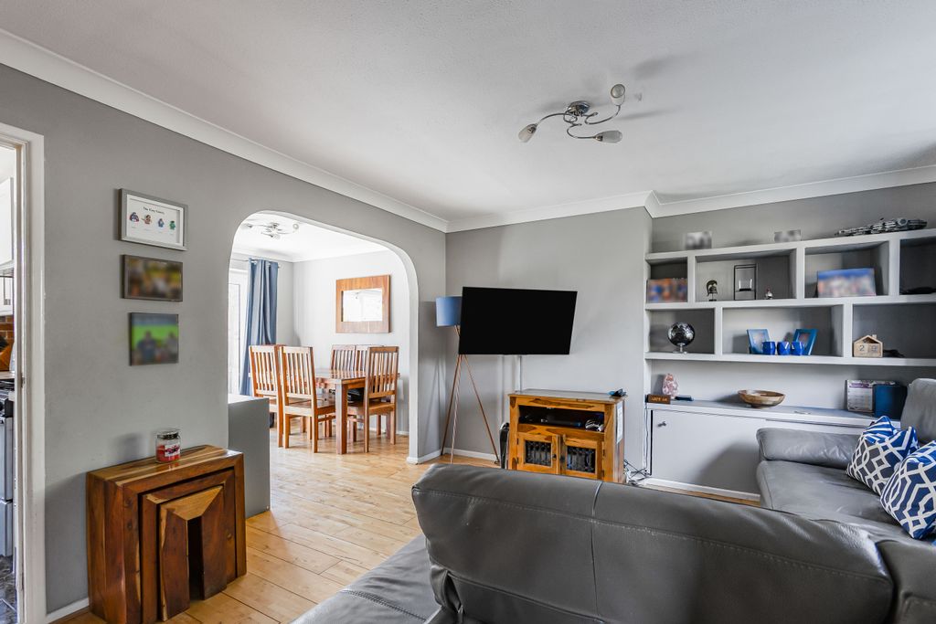 Property photo 3 of 12 Living Room
