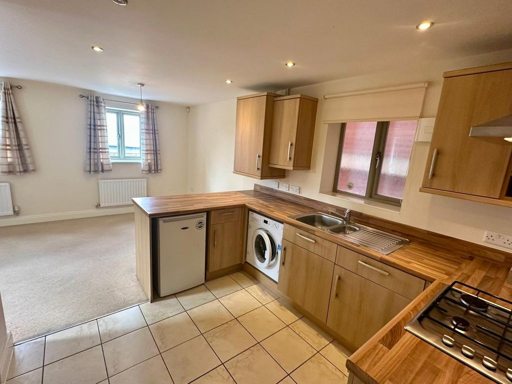 Property photo 2 of 9