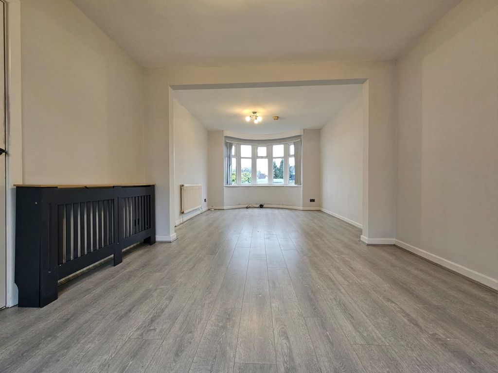 Property photo 2 of 22 Front