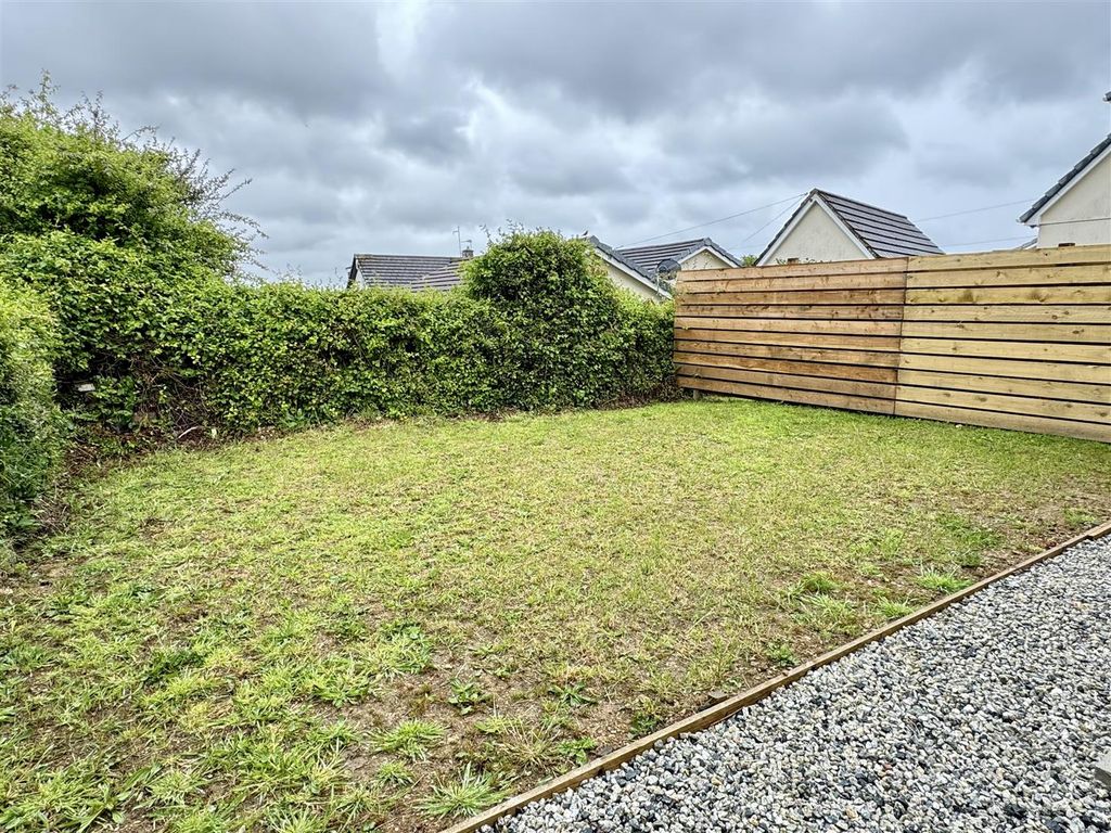 Property photo 2 of 26