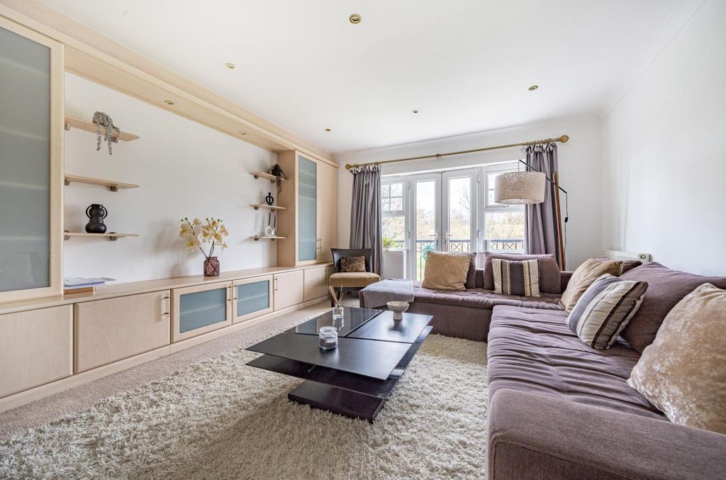 Property photo 3 of 17 1069867 (3).Jpg