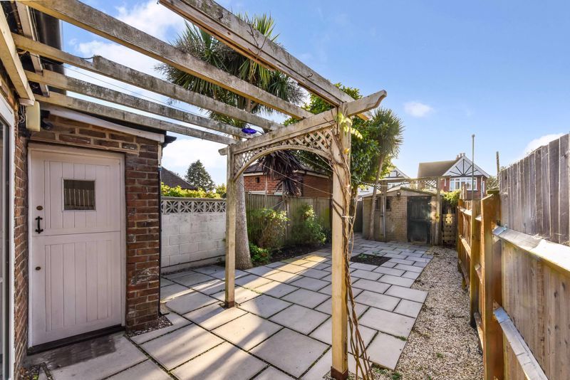 Property photo 2 of 22 South Facing Rear Garden