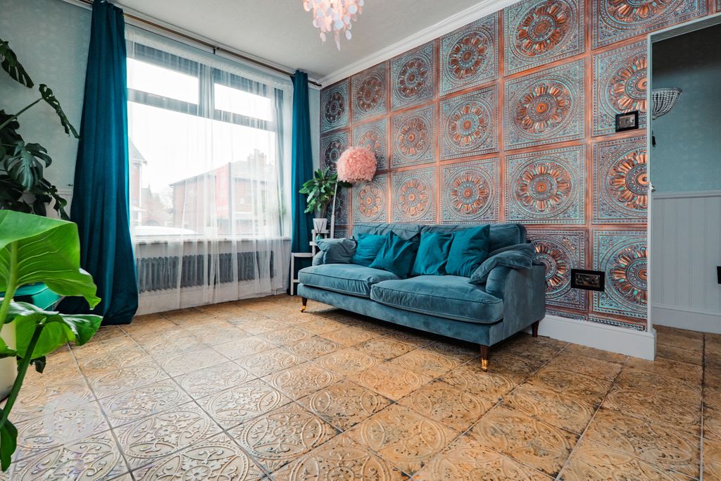 Property photo 2 of 18 Picture No. 85