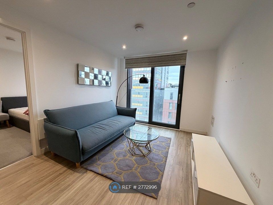 Property photo 3 of 12