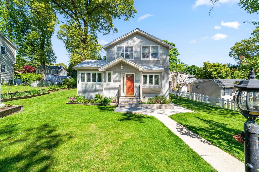 Property photo 1 of 30