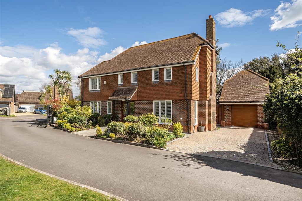 Property photo 1 of 25 1435282-24-69Cbfe6963286.Jpg