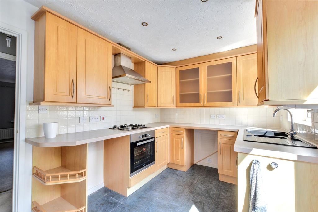 Property photo 3 of 22 Breakfast Kitchen