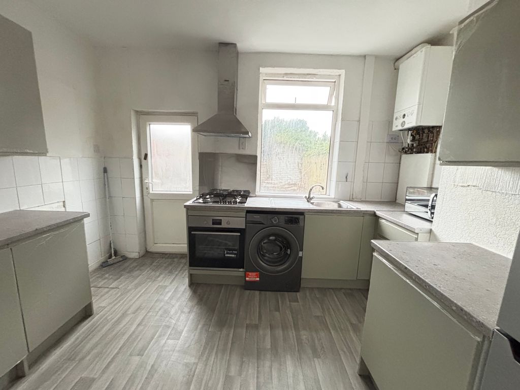 Property photo 3 of 11 Intg Gas Hob Oven