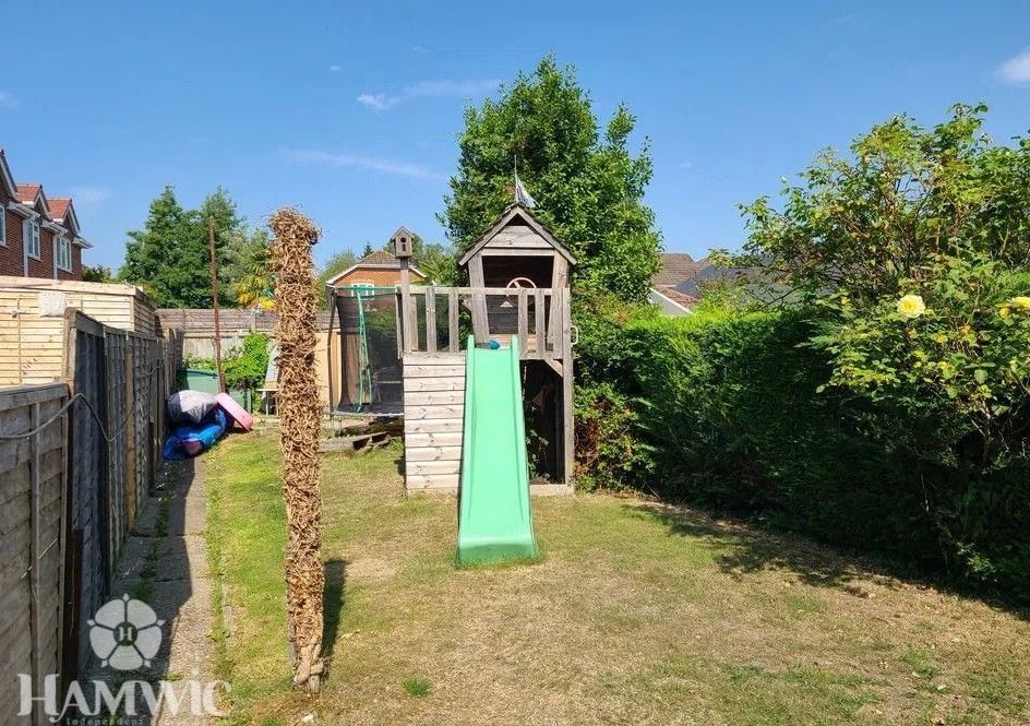 Property photo 2 of 21