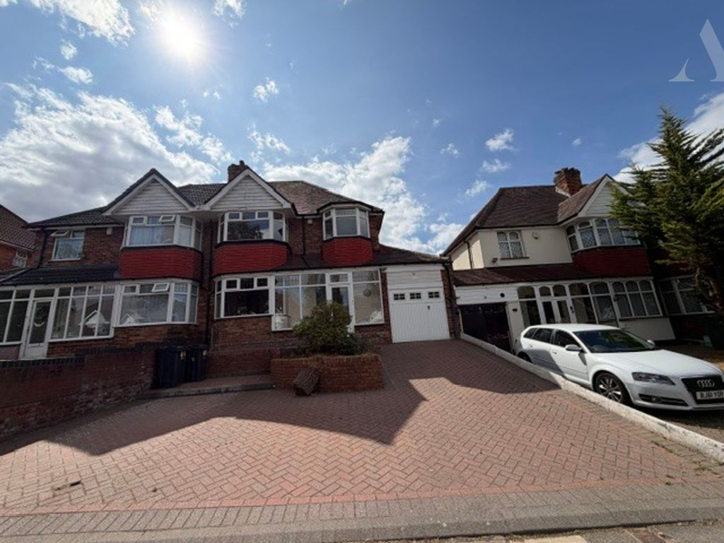 Property photo 1 of 20 16 Radstock Avenue Frontage.Jpeg