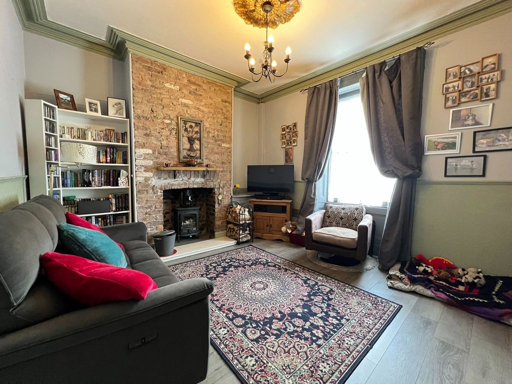 Property photo 1 of 36