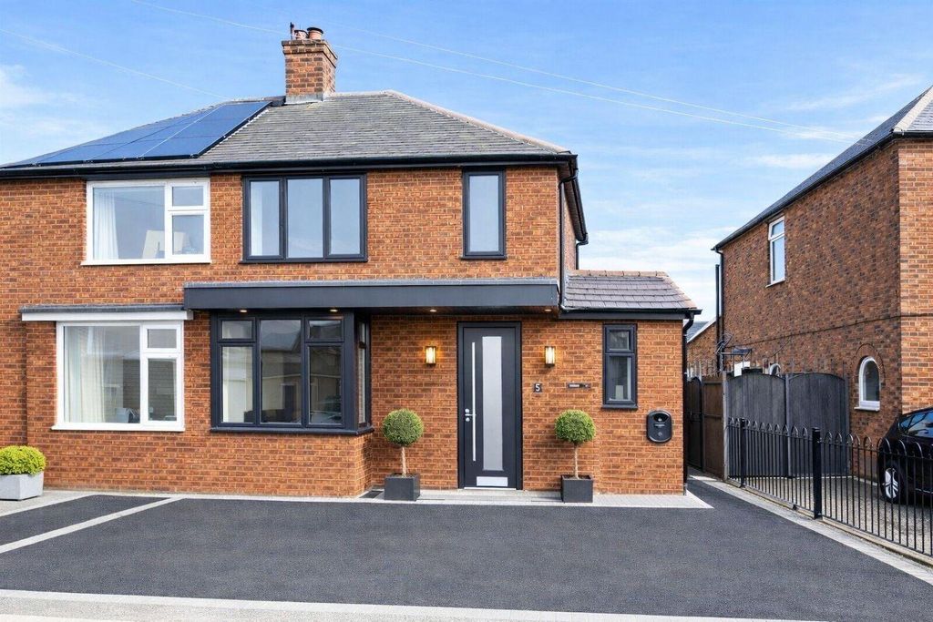 Property photo 1 of 3 d79Fbfa3-434A-450F-9E73-ce161d3A5Ab8.Jpg