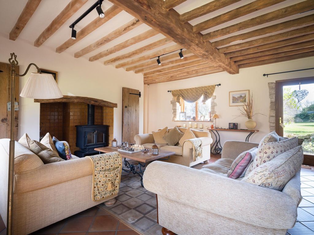 Property photo 3 of 23 Image