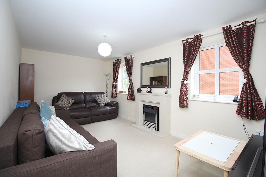 Property photo 2 of 26 Living Room