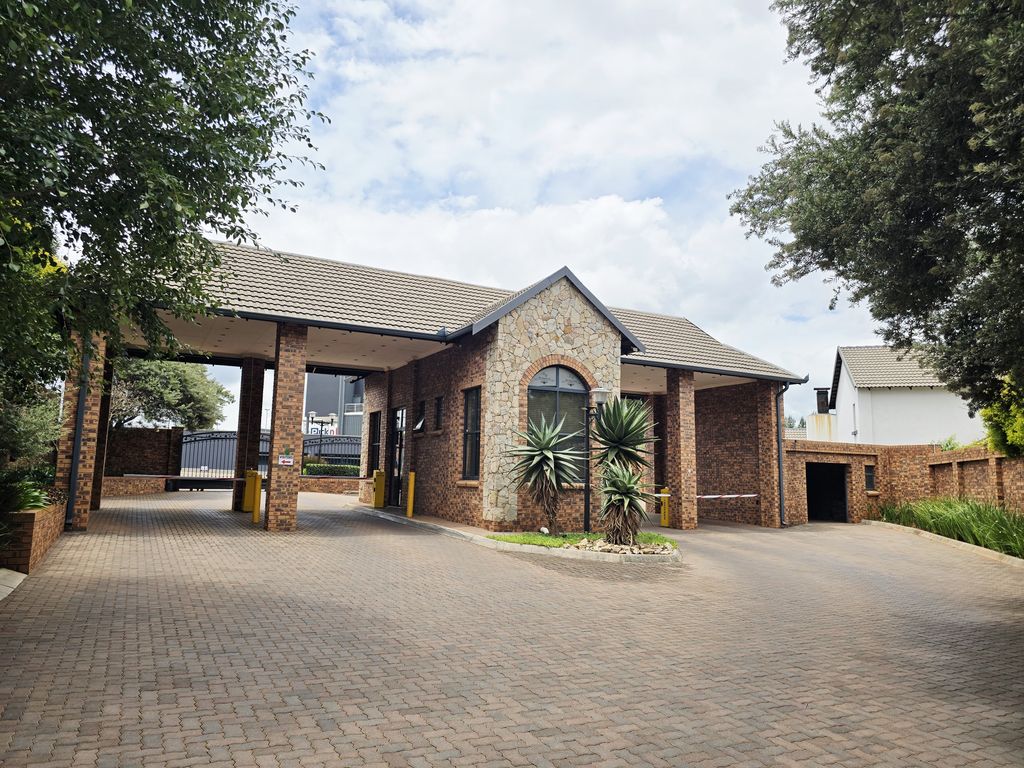 Property photo 1 of 49