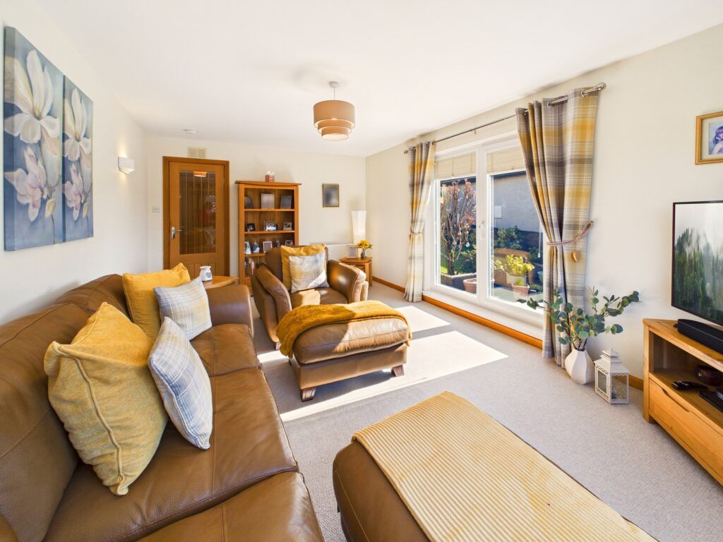 Property photo 3 of 30