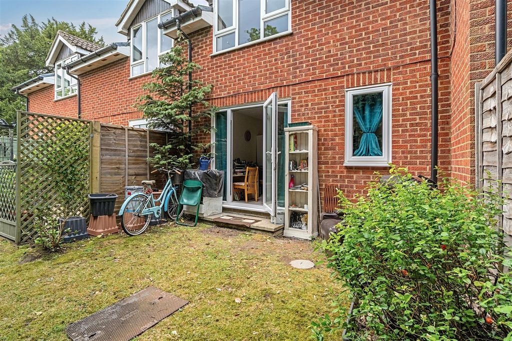 Property photo 2 of 16 1459654-8-6A04778d6c306.Jpg