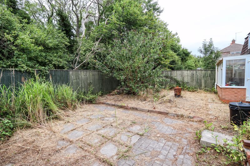 Property photo 3 of 11 Garden