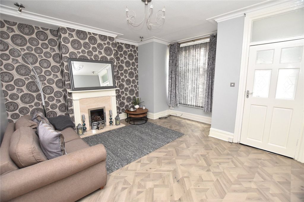 Property photo 2 of 18 Picture No. 09