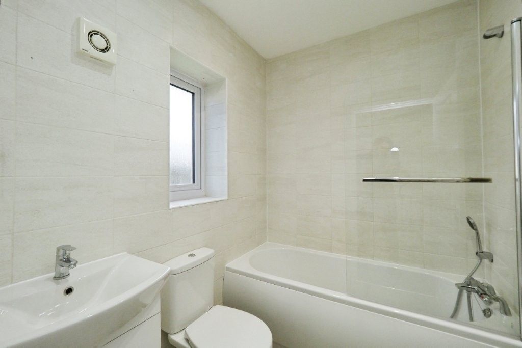 Property photo 3 of 3