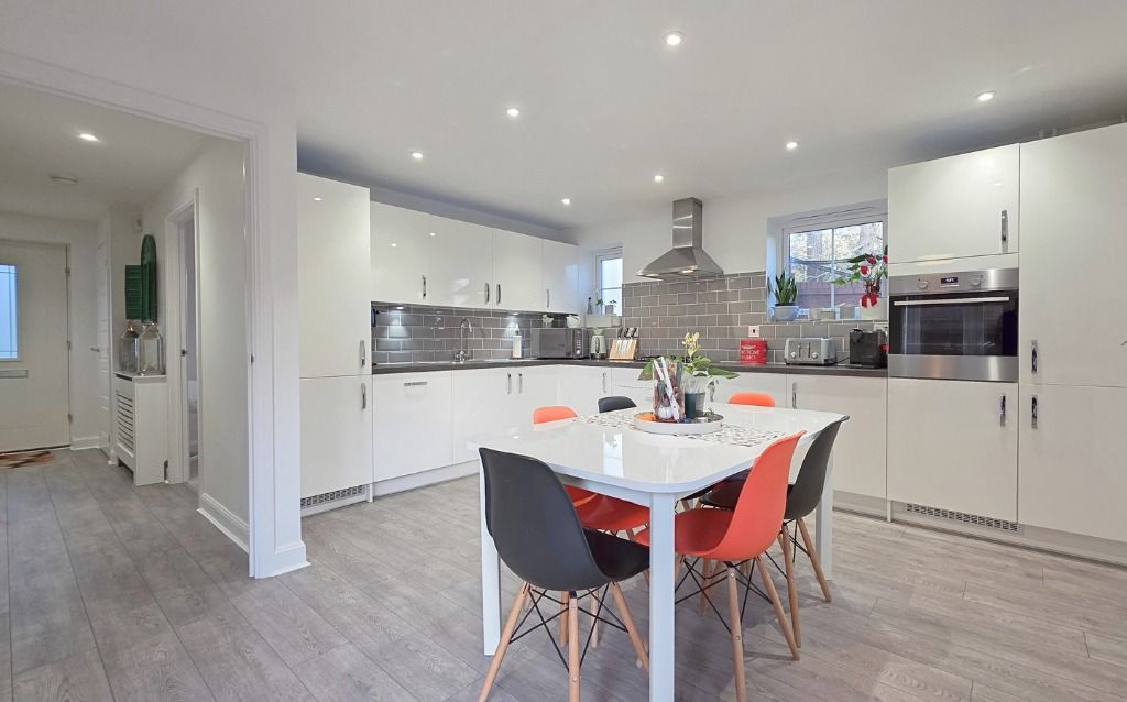 Property photo 2 of 23 4817913