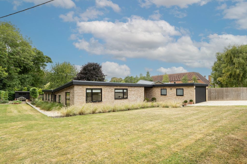 Property photo 1 of 30 4405570
