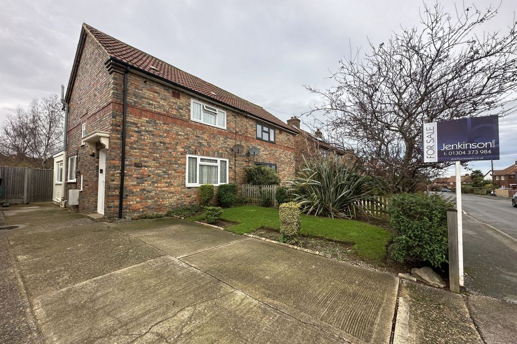 Property photo 1 of 10 Photo 2