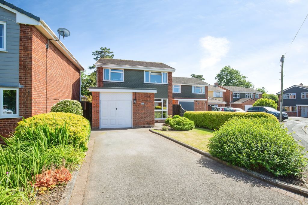 Property photo 1 of 23 d086d065-Mw26-100