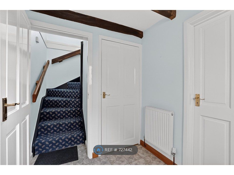 Property photo 2 of 7 Entrance