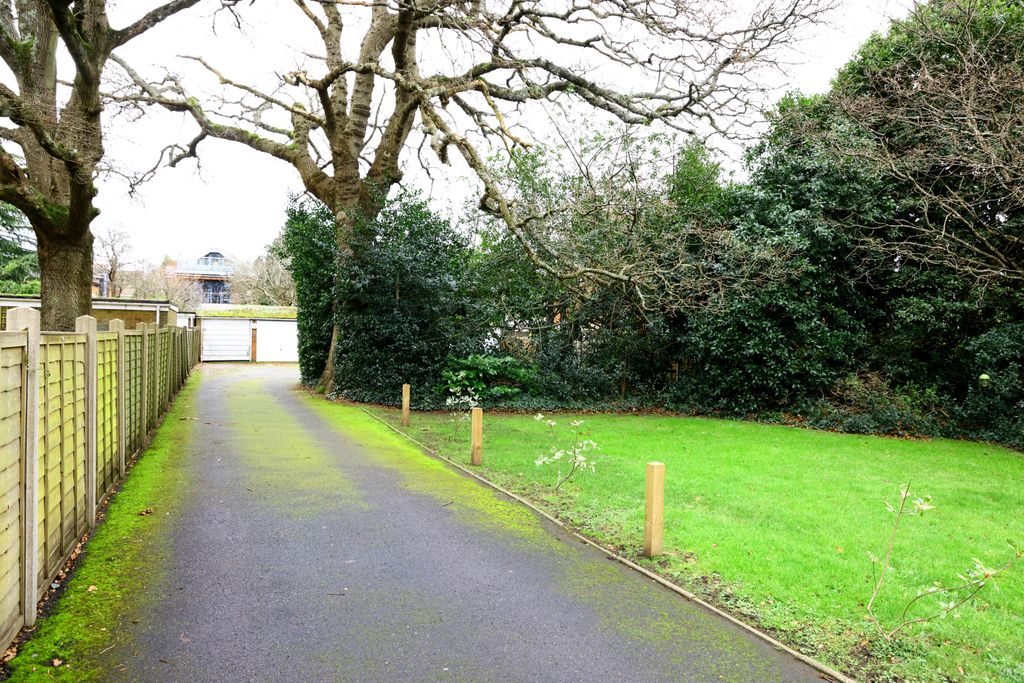 Property photo 2 of 10 Rear Garden Leading To Garages
