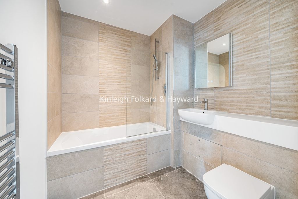 Property photo 3 of 6 Fe32E77d-c598-4F91-A