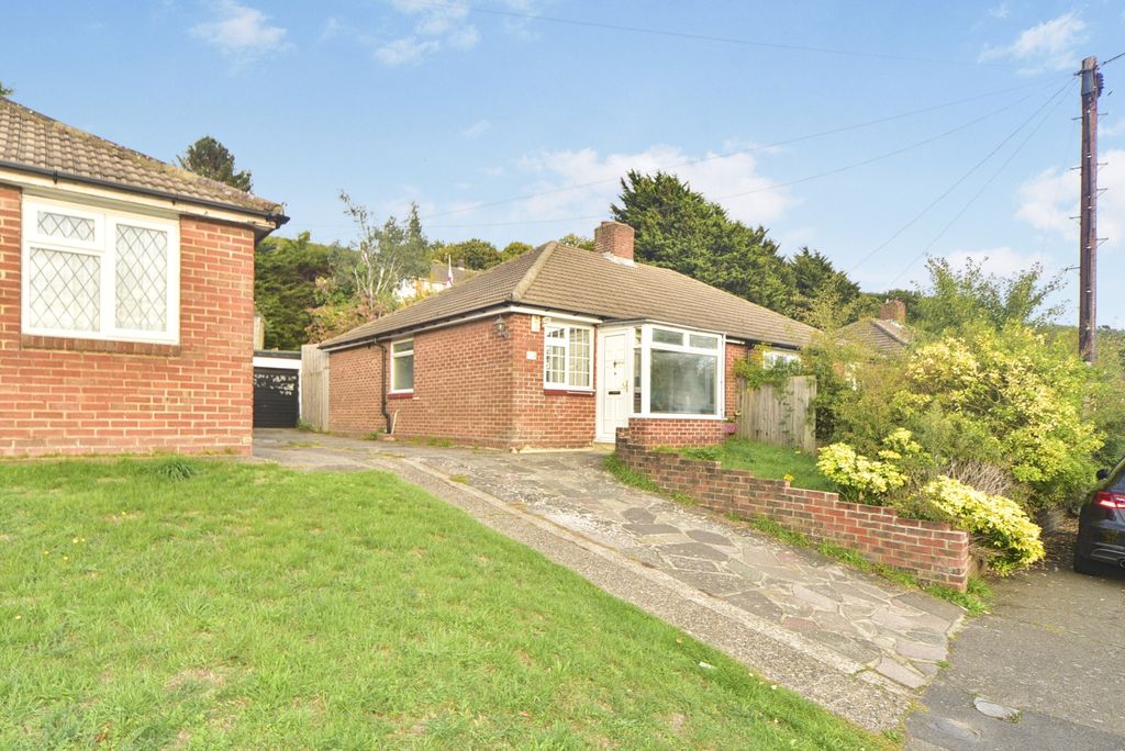 Property photo 2 of 10 External