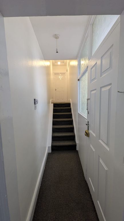 Property photo 1 of 6 B58F055d-141c-42Ff-8A23-84Fc7F239412