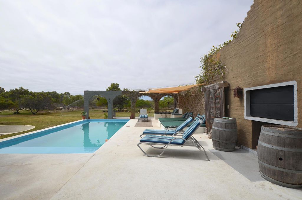 Property photo 2 of 34 La1730258