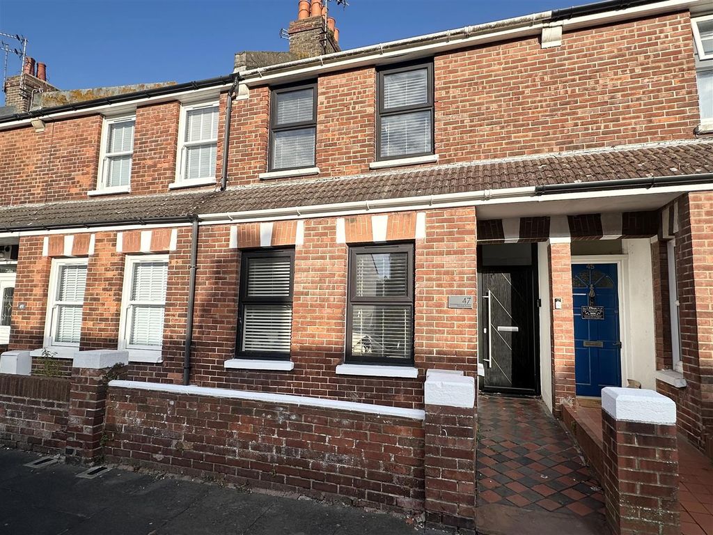 Property photo 1 of 24