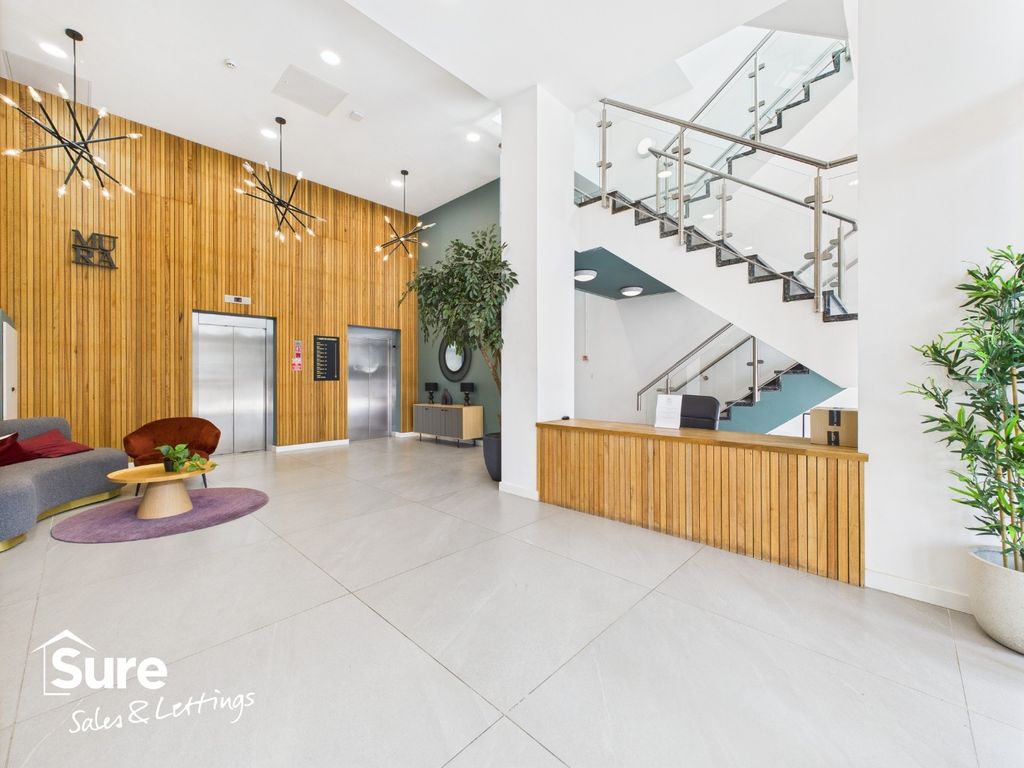 Property photo 2 of 17 4522972