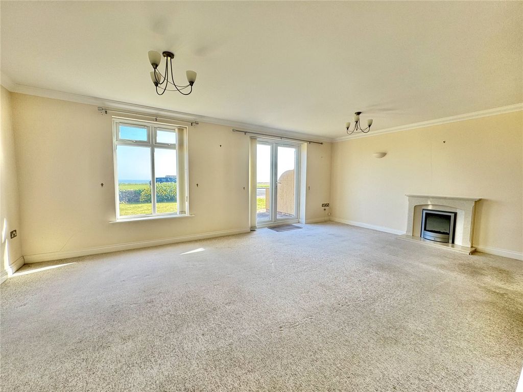 Property photo 3 of 13 Picture No. 24