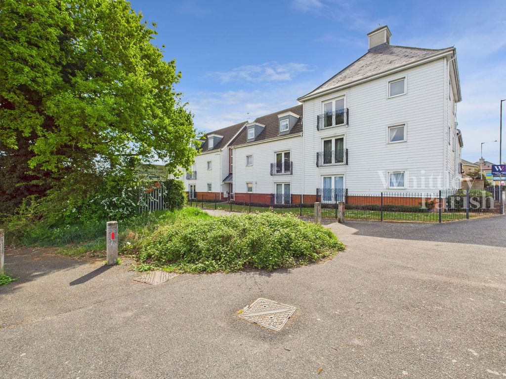 Property photo 1 of 13