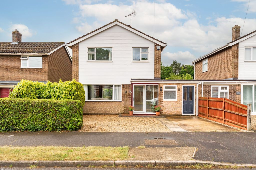 Property photo 1 of 26