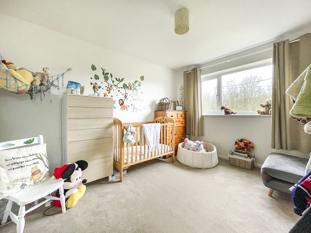 Property photo 3 of 12 5