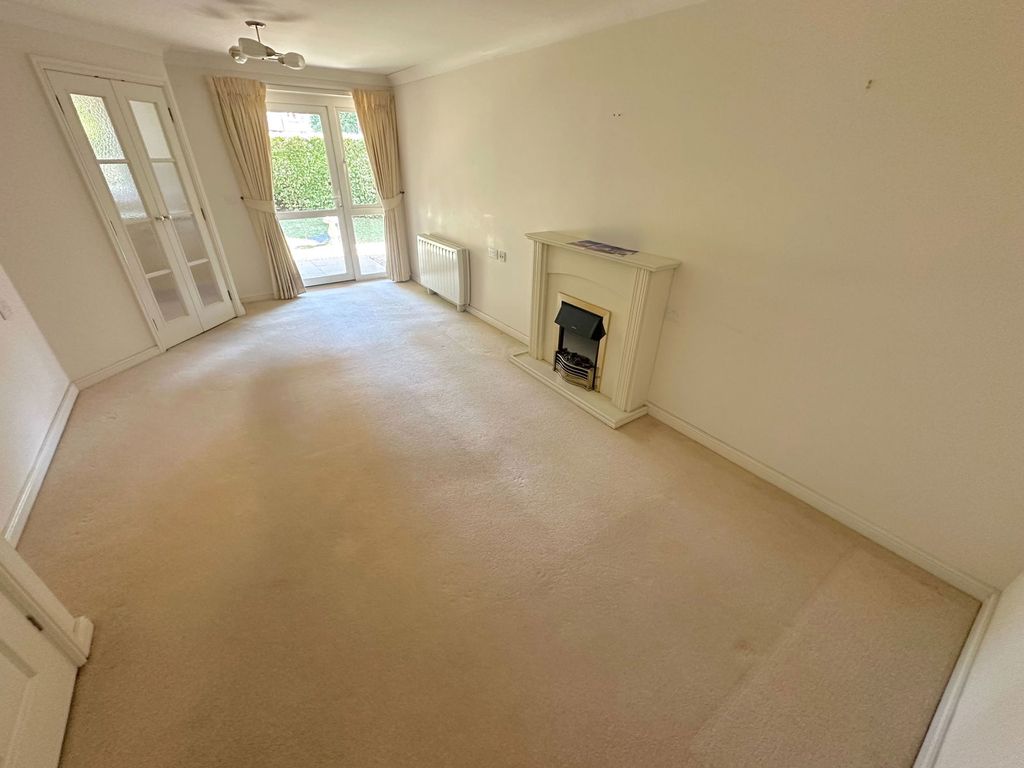 Property photo 2 of 9