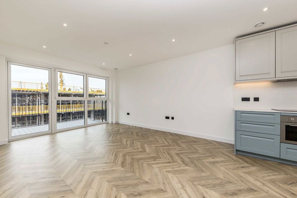 Property photo 2 of 5