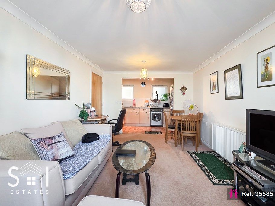 Property photo 2 of 12