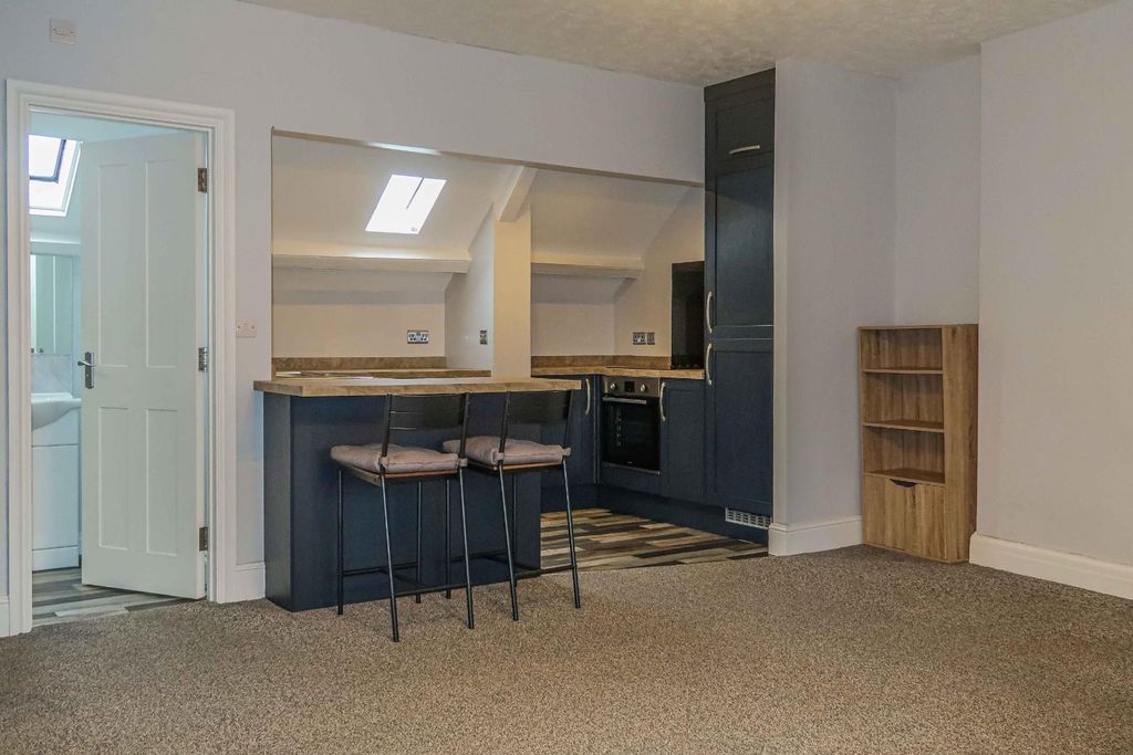 Property photo 3 of 10 Img.Jpg