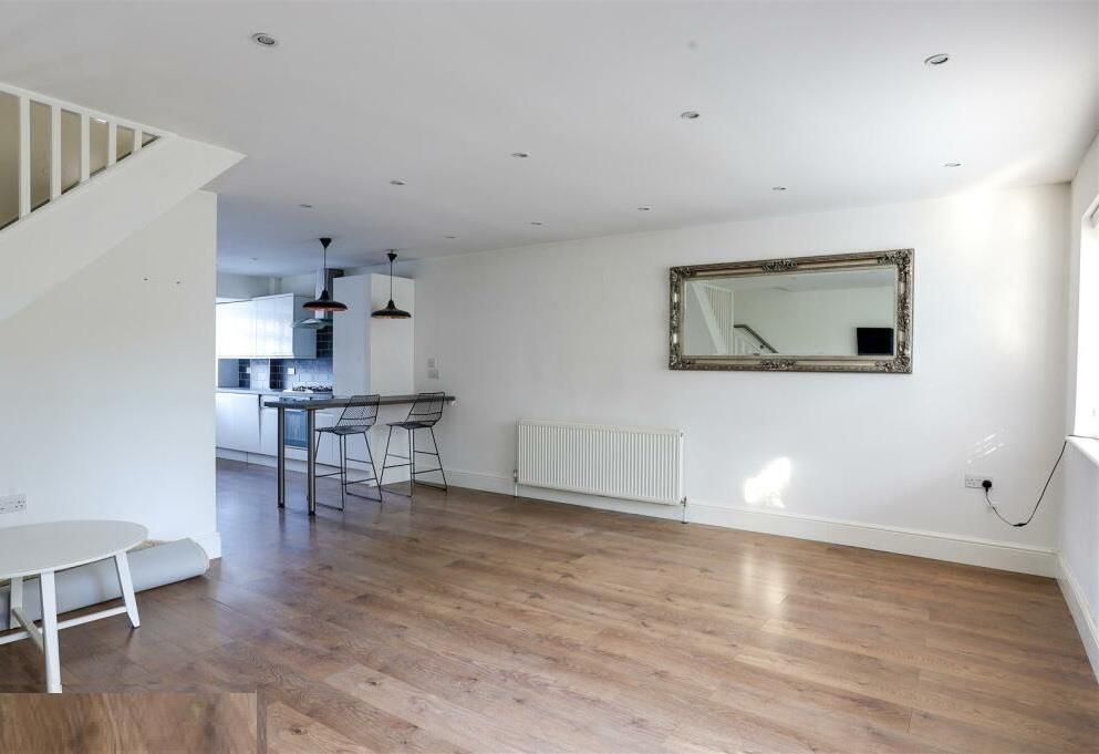 Property photo 2 of 12 223472_33536933_Img_02_0000.Jpeg