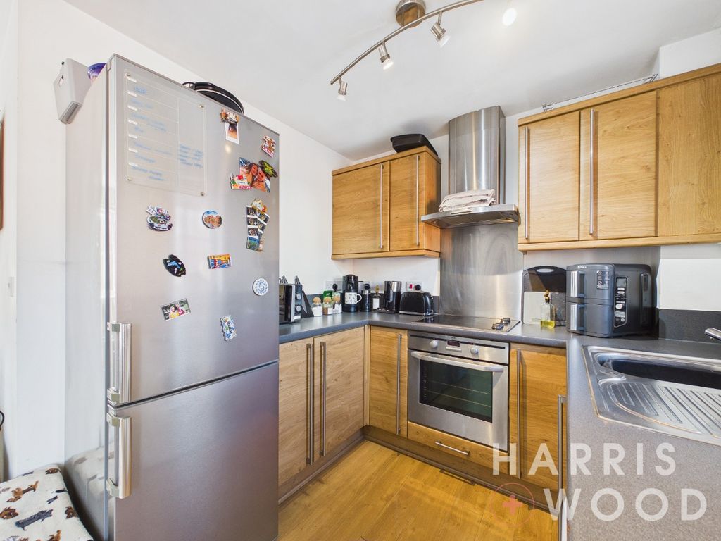 Property photo 2 of 9 5011423