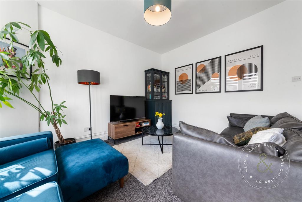 Property photo 2 of 20 York-Street-16.Jpg